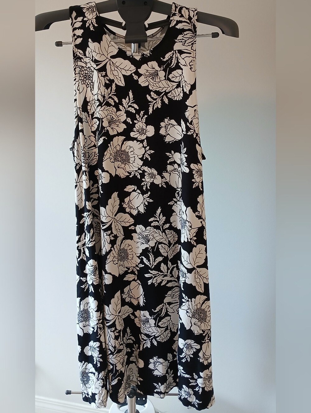 Old Navy Women’s Black & Cream Floral Dress XL